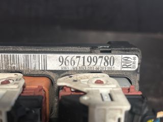 bontott CITROËN C3 PICASSO Biztosítéktábla Motortér