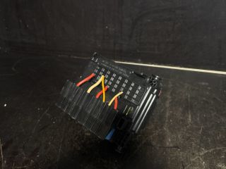 bontott CITROËN C3 PICASSO Biztosítéktábla Motortér