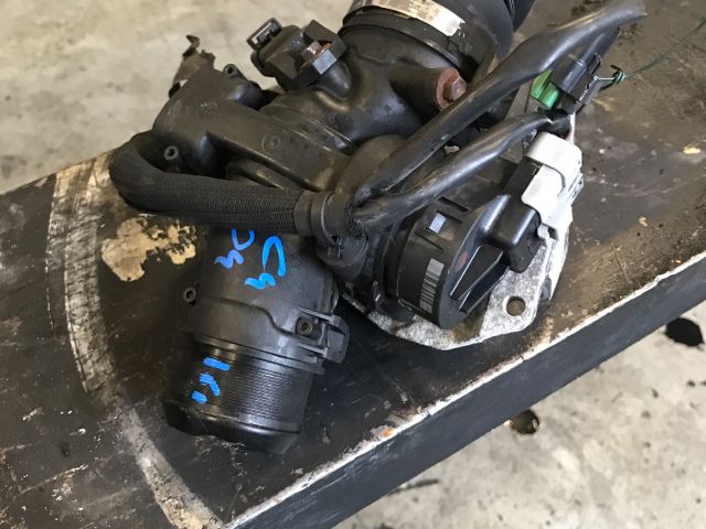 bontott CITROËN C3 PICASSO Fojtószelep (Elektromos)