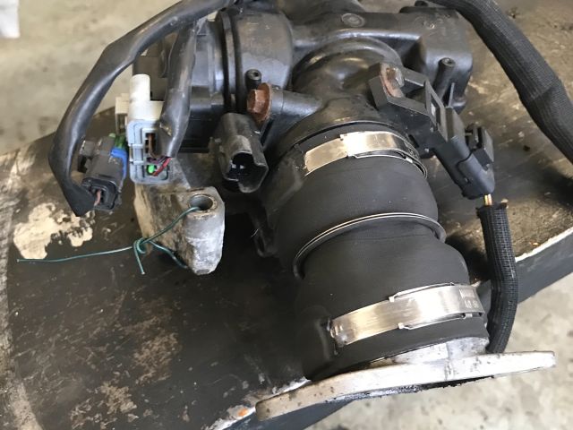 bontott CITROËN C3 PICASSO Fojtószelep (Elektromos)