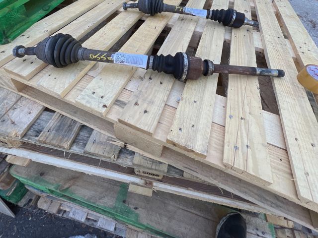 bontott CITROËN C3 PICASSO Jobb Féltengely