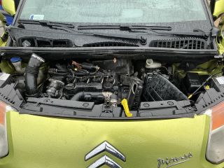 bontott CITROËN C3 PICASSO Komplett Homlokfal (Részeivel)