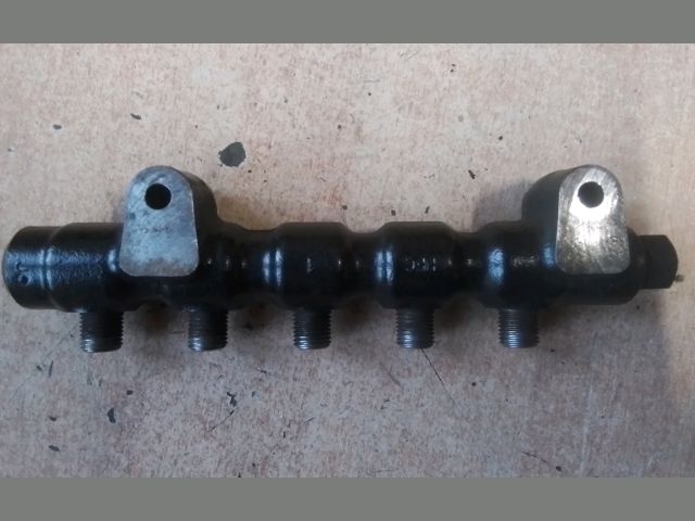 bontott CITROËN C3 PICASSO Közösnyomócső