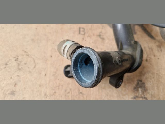 bontott CITROËN C3 PICASSO Vízcső