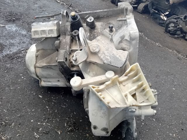 bontott CITROËN C3 PICASSO Váltó (Mechanikus)