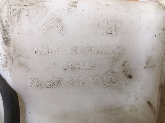 bontott CITROËN C3 PICASSO Ablakmosó Tartály