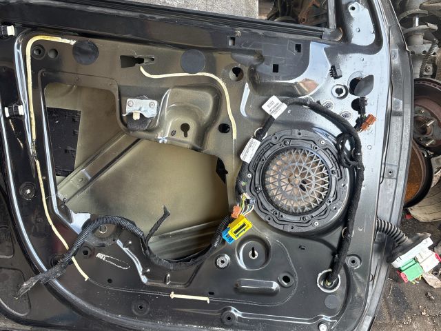 bontott CITROËN C3 PICASSO Bal első Ajtó (Üres lemez)