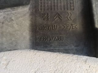 bontott CITROËN C3 PICASSO Bal első Dobbetét (Kerékjárati, Műanyag)