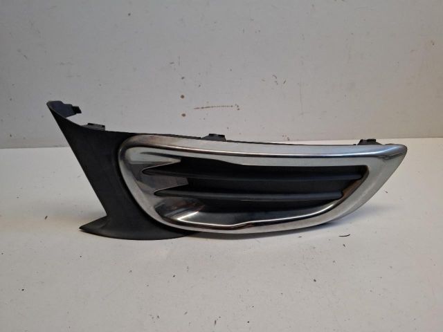 bontott CITROËN C3 PICASSO Bal első Lökhárító Díszléc