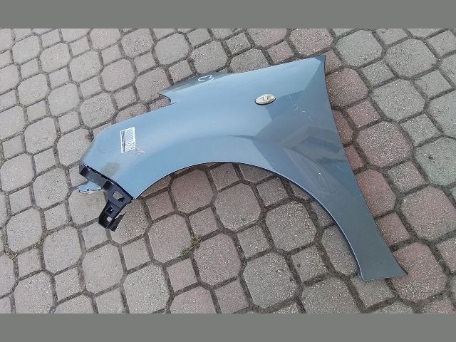 bontott CITROËN C3 PICASSO Bal első Sárvédő