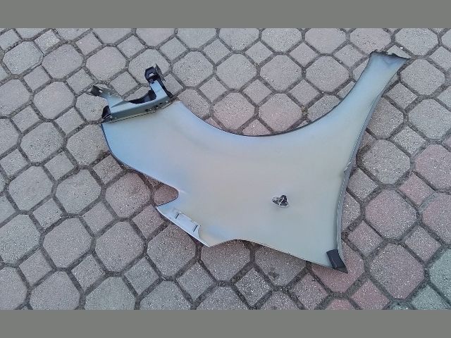 bontott CITROËN C3 PICASSO Bal első Sárvédő