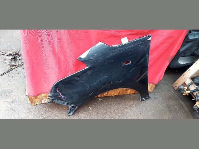 bontott CITROËN C3 PICASSO Bal első Sárvédő