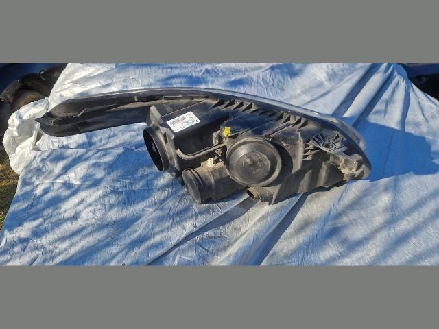 bontott CITROËN C3 PICASSO Bal Fényszóró