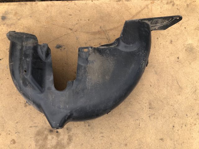 bontott CITROËN C3 PICASSO Bal hátsó Dobbetét (Kerékjárati, Műanyag)