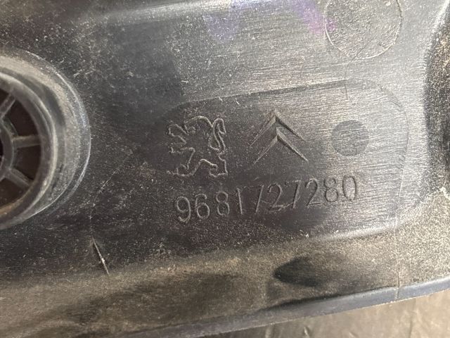 bontott CITROËN C3 PICASSO Bal Hátsó Lámpa