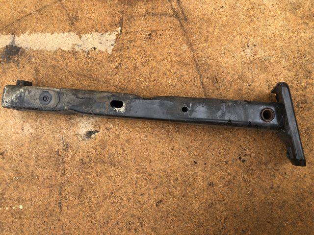 bontott CITROËN C3 PICASSO Bal Lökhárító Tartó Nyúlványvég