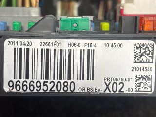 bontott CITROËN C3 PICASSO Biztosítéktábla Utastér