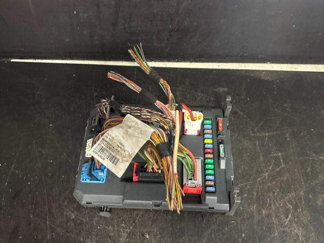 bontott CITROËN C3 PICASSO Biztosítéktábla Utastér