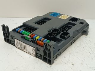 bontott CITROËN C3 PICASSO Biztosítéktábla Utastér