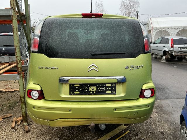 bontott CITROËN C3 PICASSO Csomagtérajtó (Részeivel)