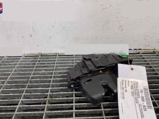 bontott CITROËN C3 PICASSO Csomagtérajtó Ütköző