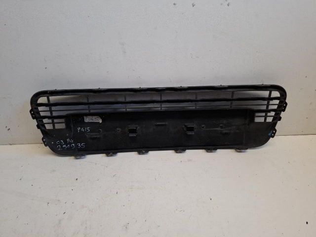 bontott CITROËN C3 PICASSO Első Lökhárító Alsó Középső Díszrács