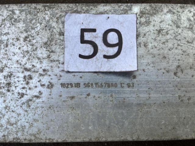 bontott CITROËN C3 PICASSO Első Lökhárító Merevítő (Fém)