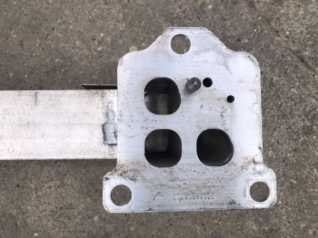 bontott CITROËN C3 PICASSO Első Lökhárító Merevítő (Fém)