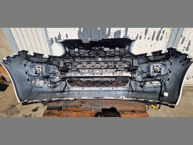 bontott CITROËN C3 PICASSO Első Lökhárító (Részeivel)