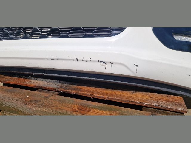 bontott CITROËN C3 PICASSO Első Lökhárító (Részeivel)