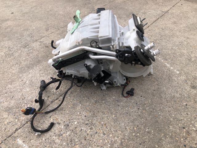 bontott CITROËN C3 PICASSO Fűtés Box