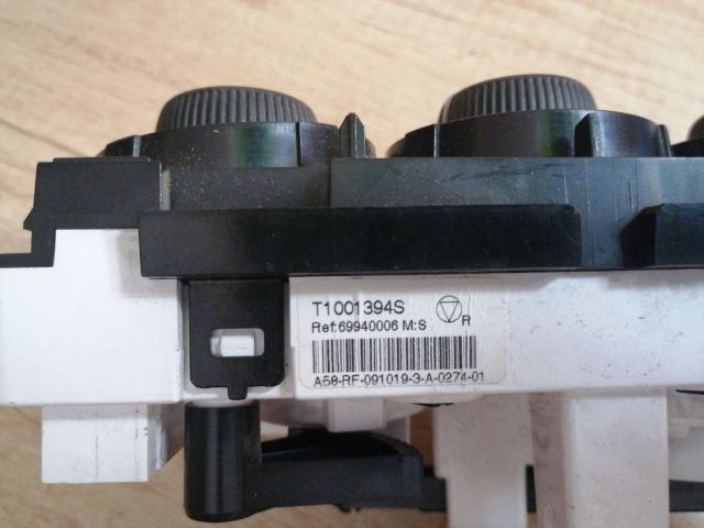 bontott CITROËN C3 PICASSO Fűtéskapcsoló (manuális klímás)