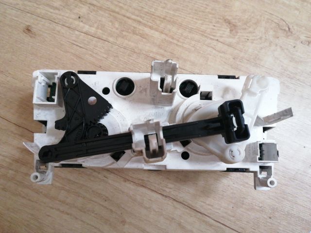 bontott CITROËN C3 PICASSO Fűtéskapcsoló (manuális klímás)