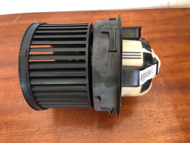 bontott CITROËN C3 PICASSO Fűtőmotor (Klímás)