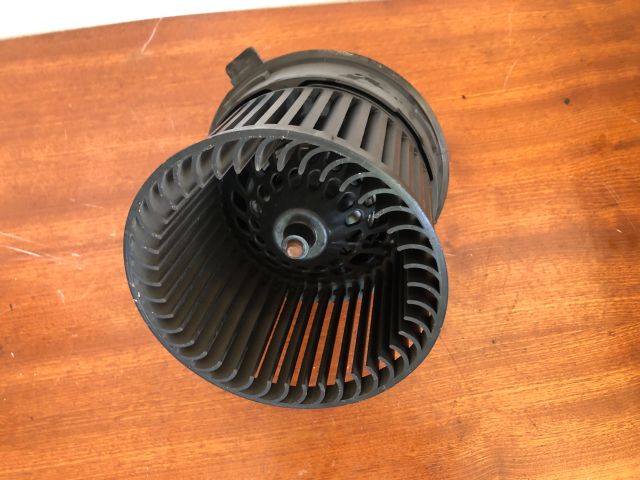 bontott CITROËN C3 PICASSO Fűtőmotor (Klímás)