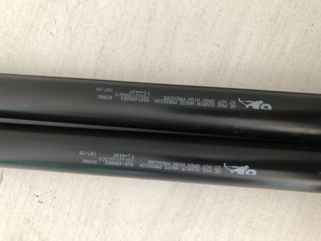 bontott CITROËN C3 PICASSO Gázrugós Kitámasztó Teleszkóp Pár Csomagtérajtó