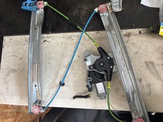 bontott CITROËN C3 PICASSO Jobb első Ablakemelő Szerkezet (Elektromos)