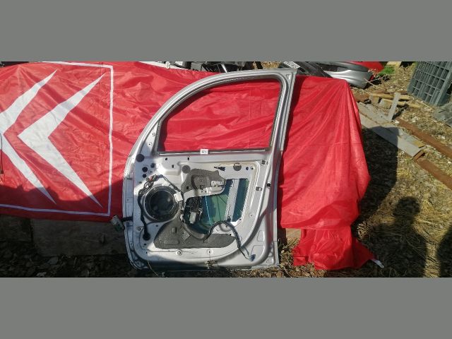 bontott CITROËN C3 PICASSO Jobb első Ajtó (Részeivel)