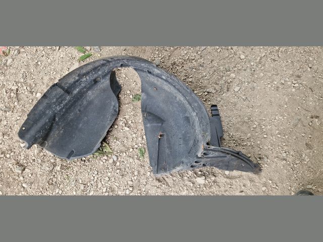 bontott CITROËN C3 PICASSO Jobb első Első Dobbetét (Kerékjárati, Műanyag)