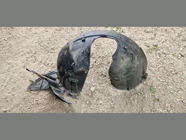 bontott CITROËN C3 PICASSO Jobb első Első Dobbetét (Kerékjárati, Műanyag)