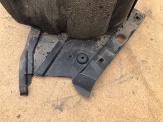 bontott CITROËN C3 PICASSO Jobb első Első Dobbetét (Kerékjárati, Műanyag)