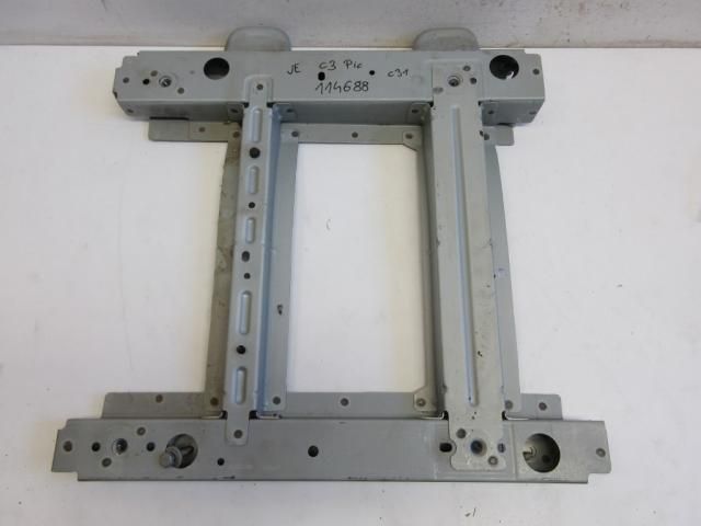 bontott CITROËN C3 PICASSO Jobb első Üléstartó Sín