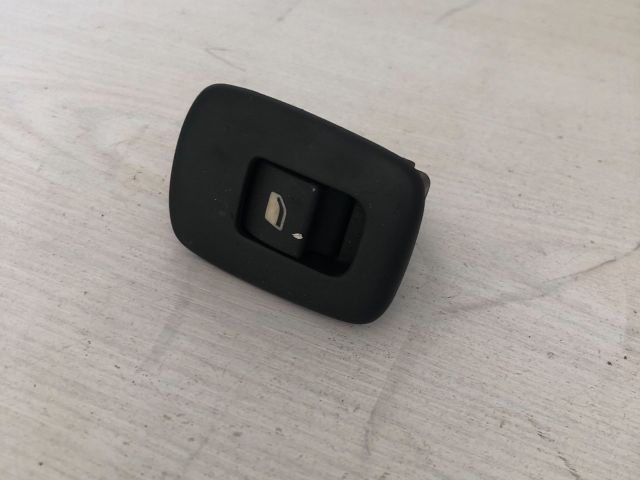 bontott CITROËN C3 PICASSO Jobb hátsó Ablakemelő Kapcsoló