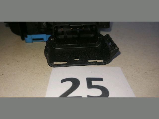 bontott CITROËN C3 PICASSO Jobb hátsó Ajtózár