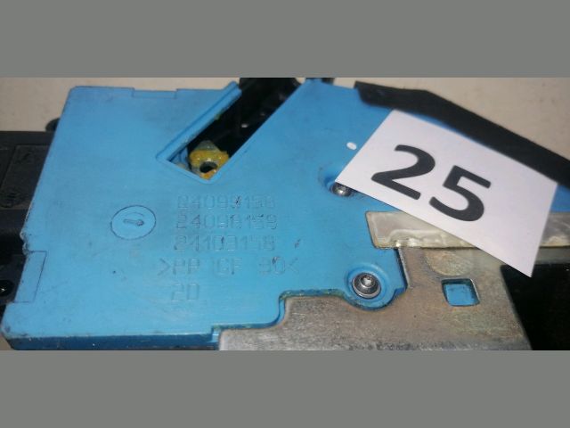 bontott CITROËN C3 PICASSO Jobb hátsó Ajtózár