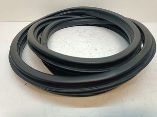 bontott CITROËN C3 PICASSO Jobb hátsó Gumikéder