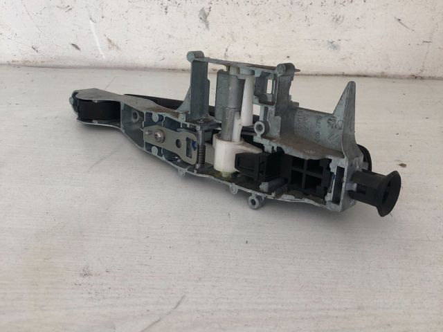 bontott CITROËN C3 PICASSO Jobb hátsó Külső Kilincs