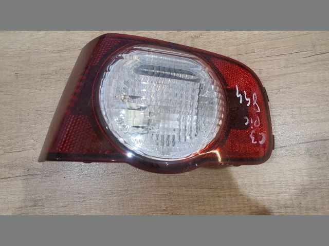 bontott CITROËN C3 PICASSO Jobb Ködzárófény