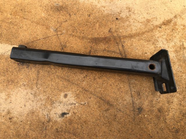 bontott CITROËN C3 PICASSO Jobb Lökhárító Tartó Nyúlványvég