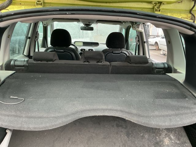 bontott CITROËN C3 PICASSO Kalaptartó